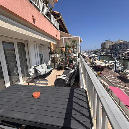 Les Quais De Palavas, Terrace & Air Conditioning